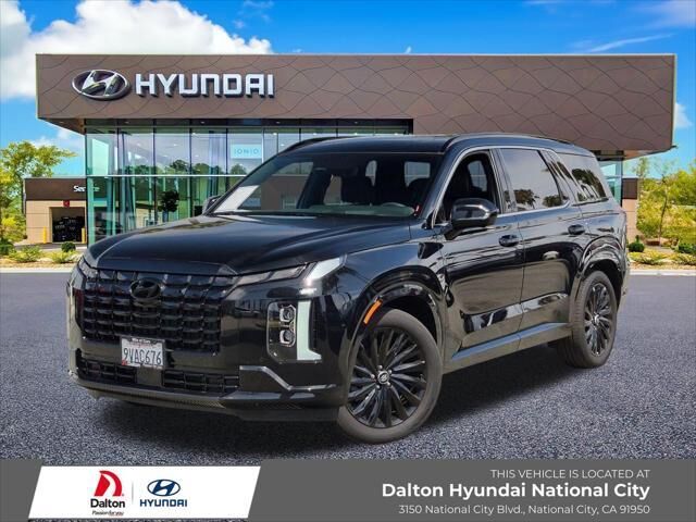 2025 Hyundai PALISADE Calligraphy Night Edition — photo 1 of 30