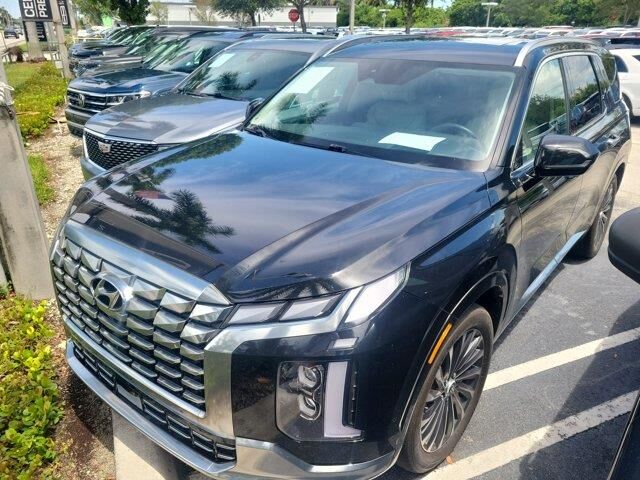 2025 Hyundai PALISADE Calligraphy — photo 1 of 39