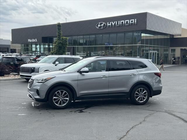 2017 Hyundai SANTA FE SE — photo 1 of 38