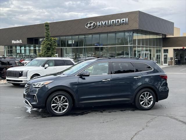 2017 Hyundai SANTA FE SE — photo 1 of 26