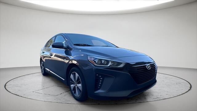 2018 Hyundai IONIQ Plug-in Hybrid Limited — photo 1 of 13
