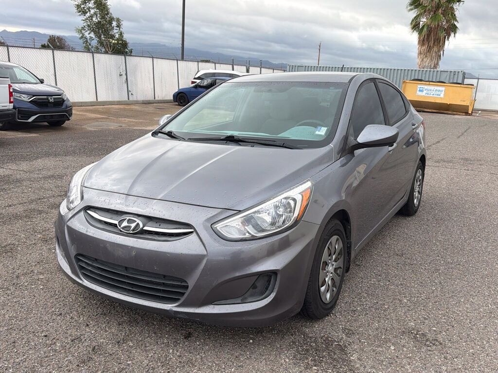 2016 Hyundai Accent SE — photo 1 of 13