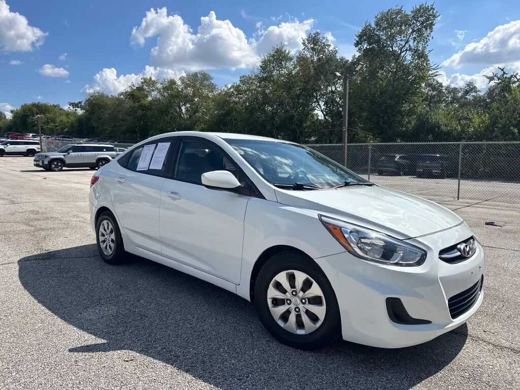 2016 Hyundai ACCENT SE — photo 1 of 13