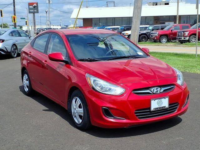 2013 Hyundai ACCENT GLS