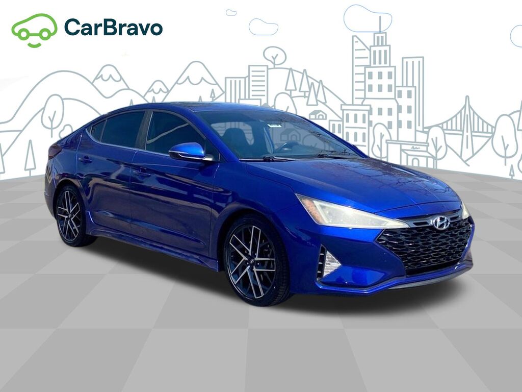 2020 Hyundai Elantra Sport — photo 1 of 7