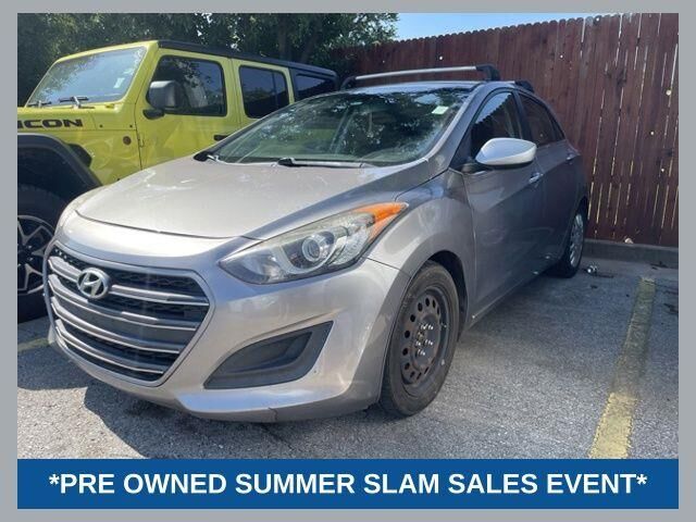 2016 Hyundai ELANTRA GT Base — photo 1 of 4