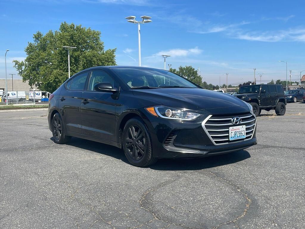 2017 Hyundai ELANTRA SE — photo 1 of 1