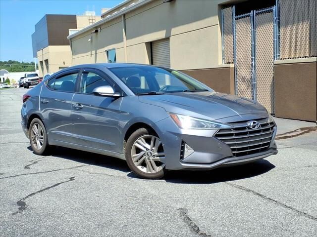2019 Hyundai ELANTRA SEL — photo 1 of 13