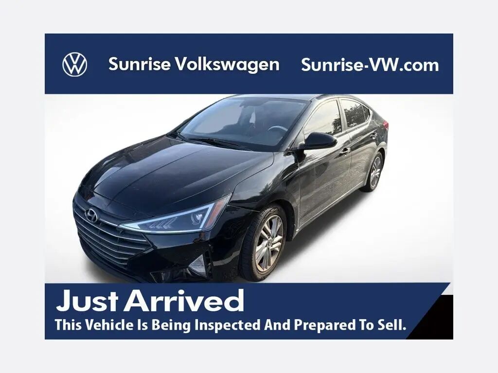 2020 Hyundai ELANTRA SEL — photo 1 of 4