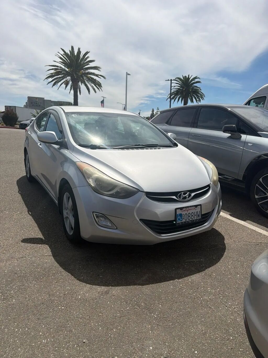 2013 Hyundai ELANTRA GLS — photo 1 of 6