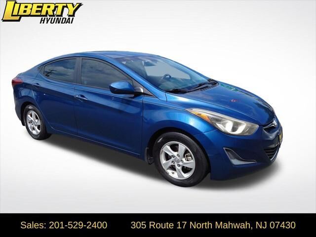 2015 Hyundai ELANTRA SE — photo 1 of 13