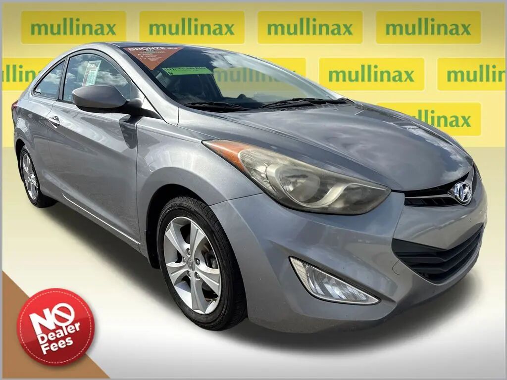 2013 Hyundai ELANTRA Coupe GS — photo 1 of 25