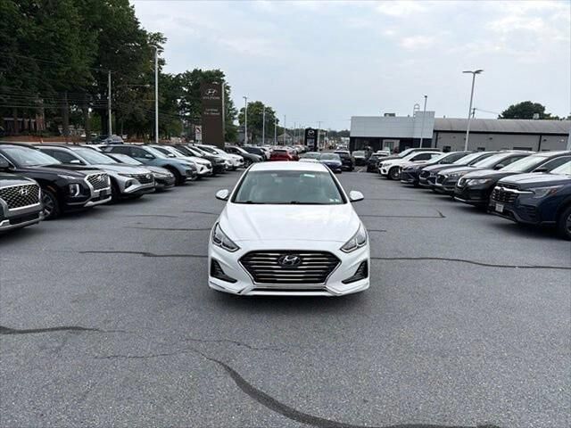 2019 Hyundai SONATA Hybrid SE — photo 1 of 15