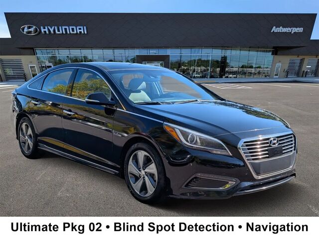 2017 Hyundai SONATA Hybrid Limited