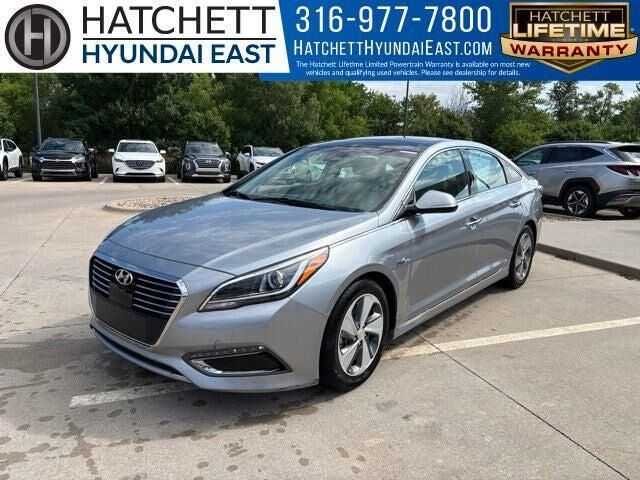 2017 Hyundai SONATA Hybrid Limited — photo 1 of 1