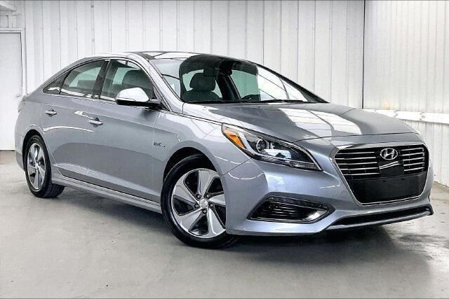 2016 Hyundai SONATA Hybrid Limited