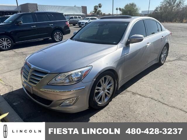 2013 Hyundai Genesis 3.8L — photo 1 of 14