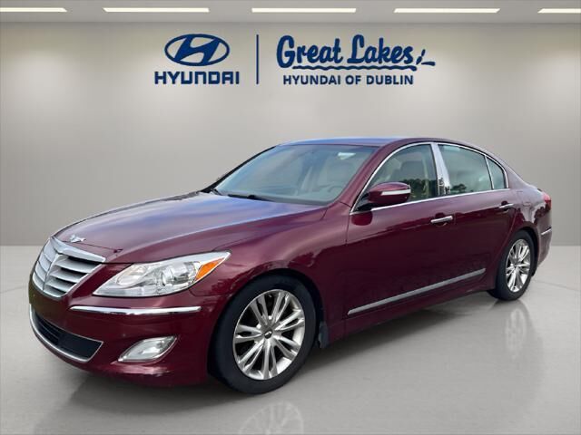 2013 Hyundai Genesis 3.8L — photo 1 of 13