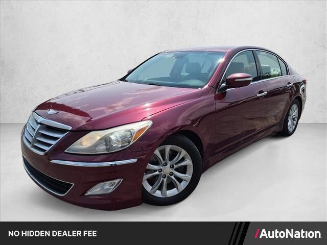 2013 Hyundai Genesis 3.8L — photo 1 of 13