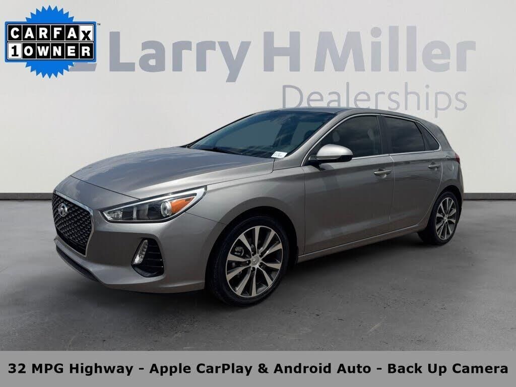 2020 Hyundai ELANTRA GT Base — photo 1 of 14