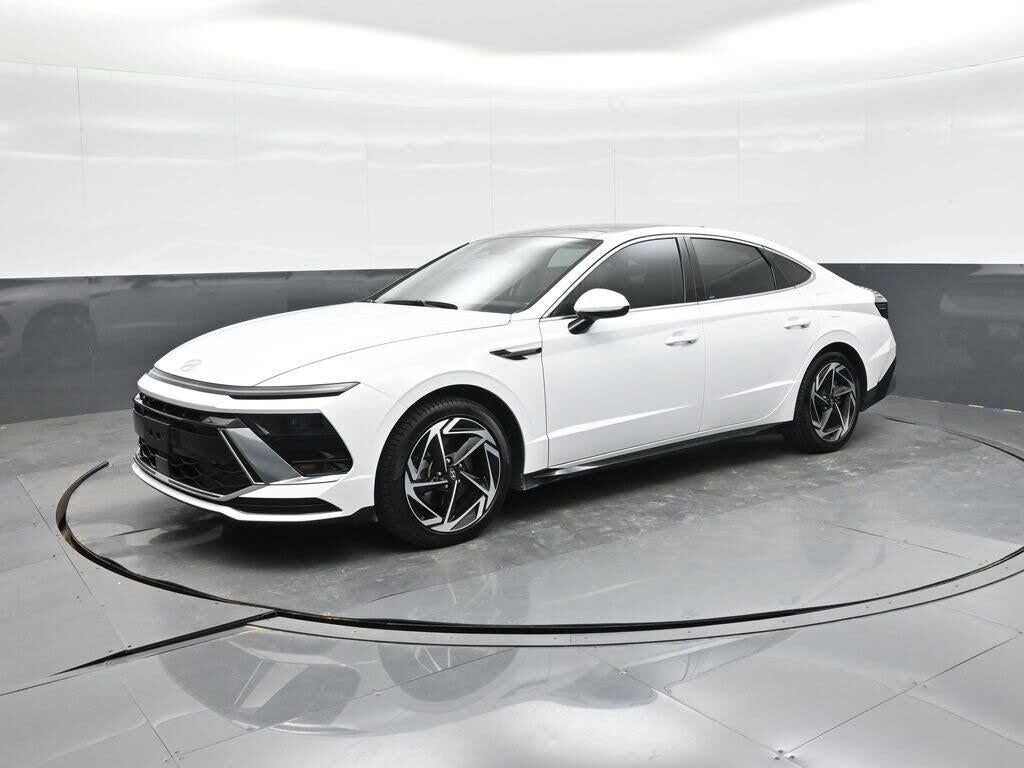 2025 Hyundai SONATA SEL Convenience — photo 1 of 2