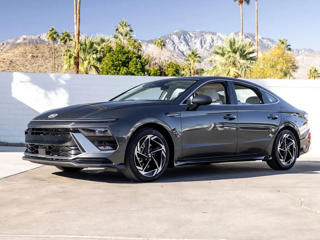 2024 Hyundai SONATA SEL — photo 1 of 13