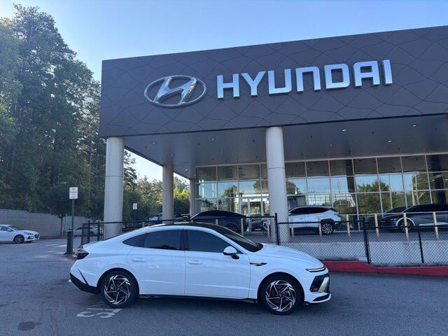 2025 Hyundai SONATA SEL Convenience — photo 1 of 13