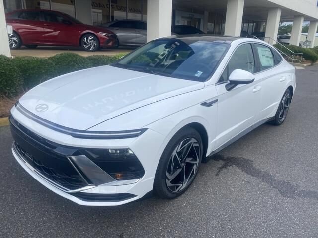 2025 Hyundai SONATA SEL Convenience — photo 1 of 13