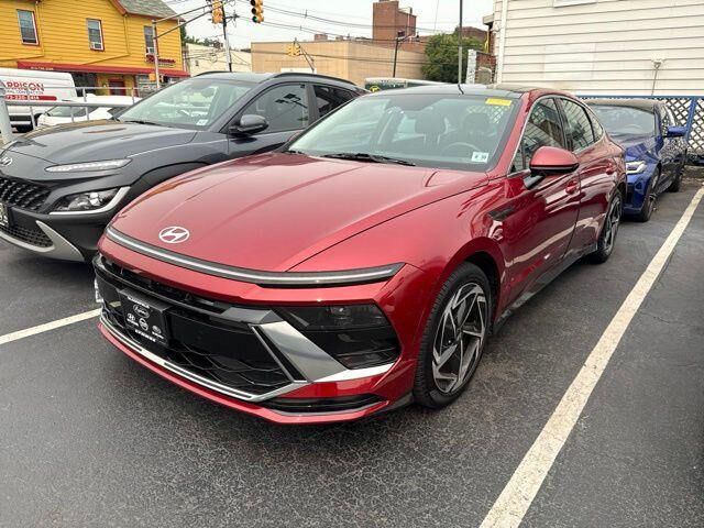 2025 Hyundai SONATA SEL Convenience — photo 1 of 13
