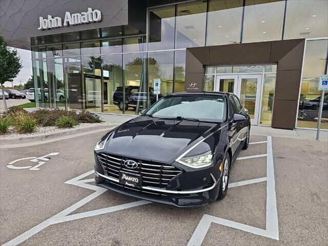2023 Hyundai SONATA SE