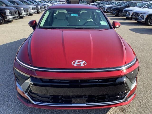 2025 Hyundai SONATA SE — photo 1 of 13