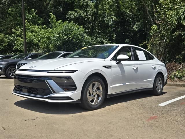 2025 Hyundai SONATA SE — photo 1 of 12