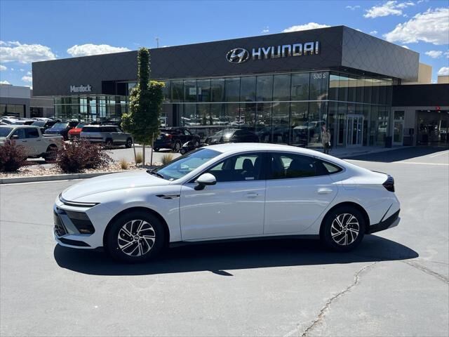2026 Hyundai SONATA Hybrid Blue — photo 1 of 26