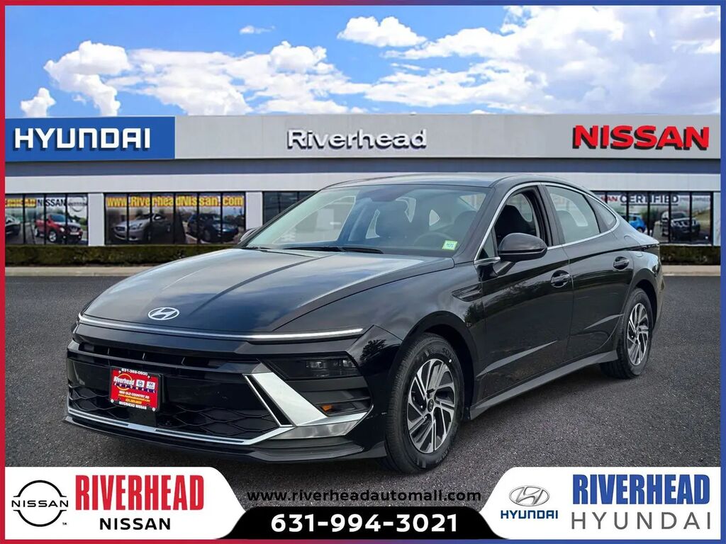 2026 Hyundai SONATA Hybrid Blue — photo 1 of 13