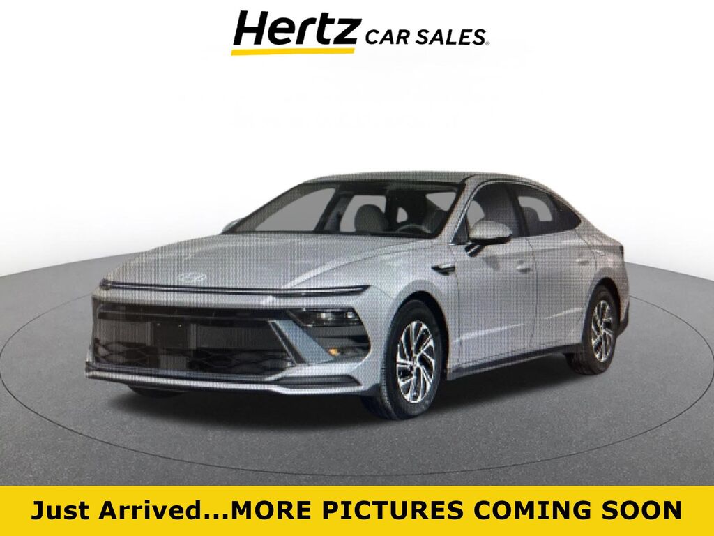 2026 Hyundai Sonata Hybrid Blue — photo 1 of 18