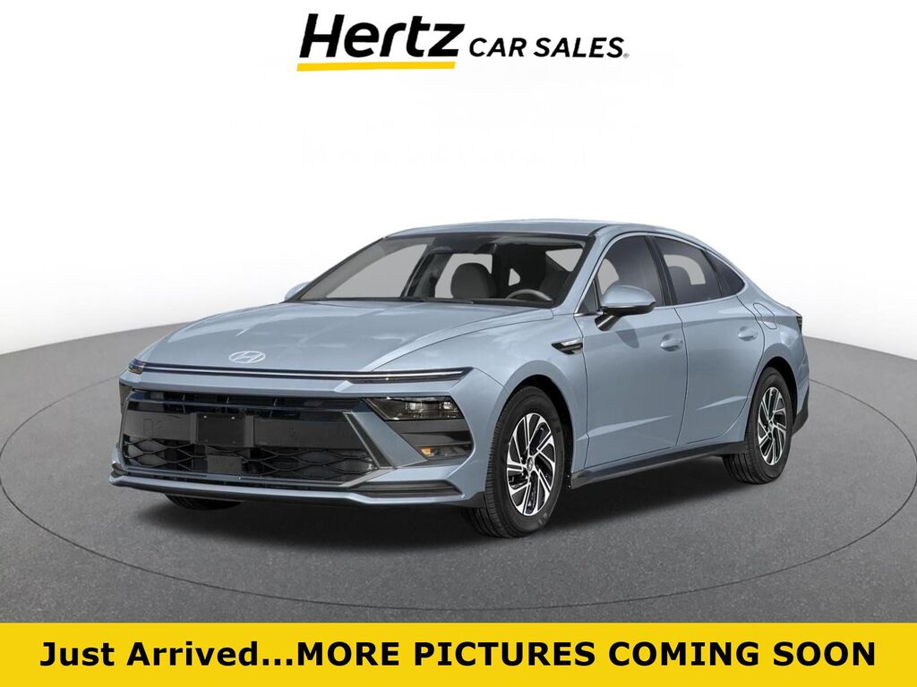 2026 Hyundai Sonata Hybrid Blue — photo 1 of 16