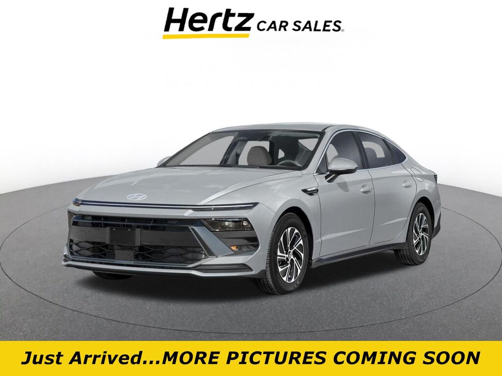 2026 Hyundai Sonata Hybrid Blue — photo 1 of 17