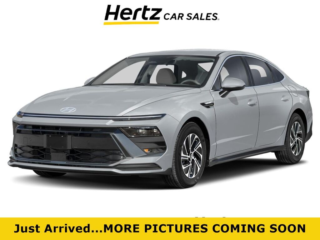 2026 Hyundai Sonata Hybrid Blue — photo 1 of 3