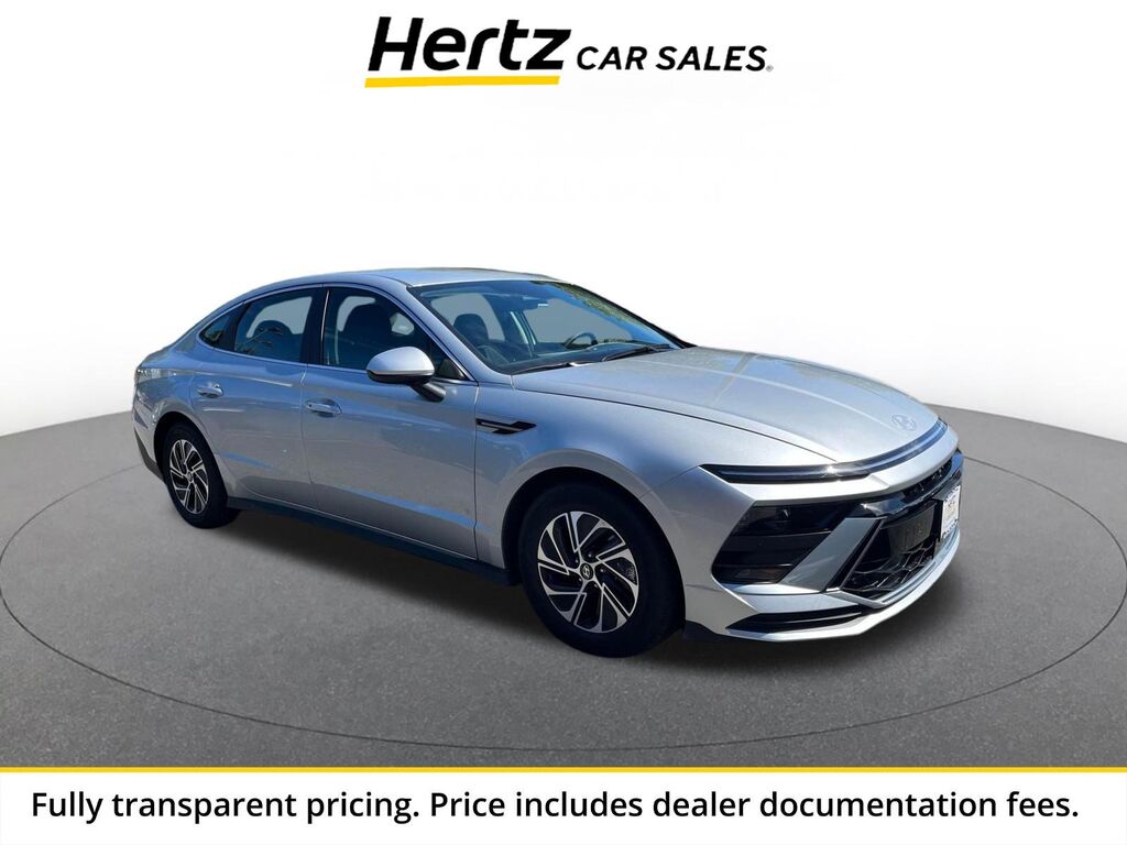 2026 Hyundai Sonata Hybrid Blue — photo 1 of 13