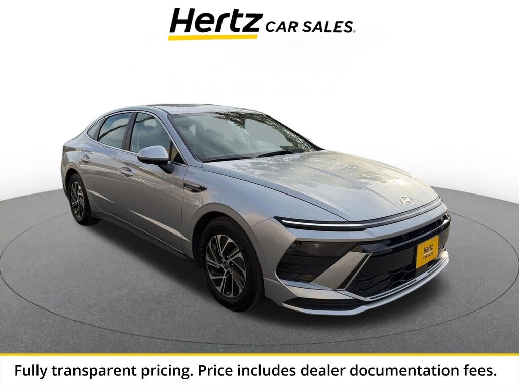 2026 Hyundai Sonata Hybrid Blue — photo 1 of 17