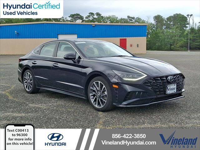 2023 Hyundai SONATA Limited — photo 1 of 13