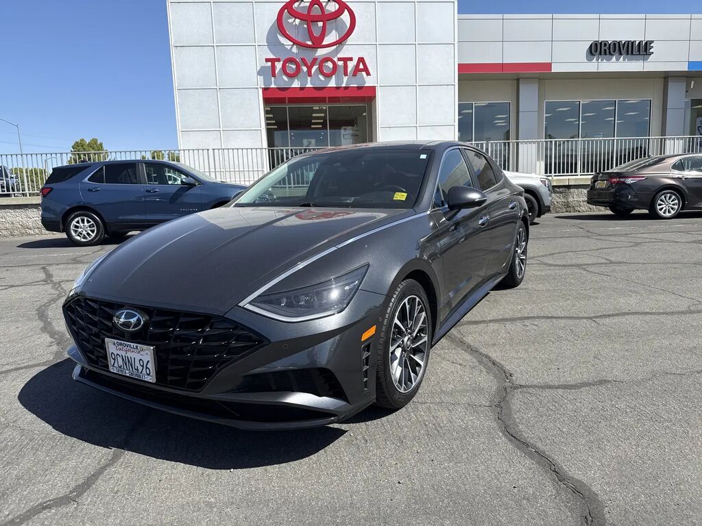 2022 Hyundai SONATA Limited — photo 1 of 13
