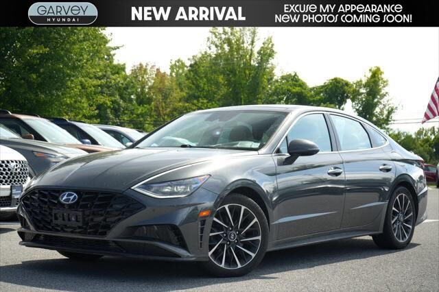 2022 Hyundai SONATA Limited — photo 1 of 1