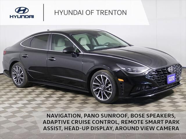 2022 Hyundai SONATA Limited — photo 1 of 13