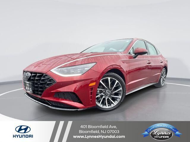2023 Hyundai SONATA Limited — photo 1 of 13