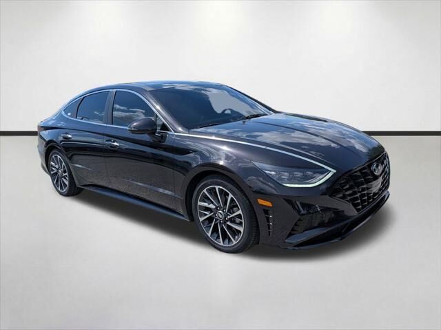2023 Hyundai SONATA Limited — photo 1 of 13