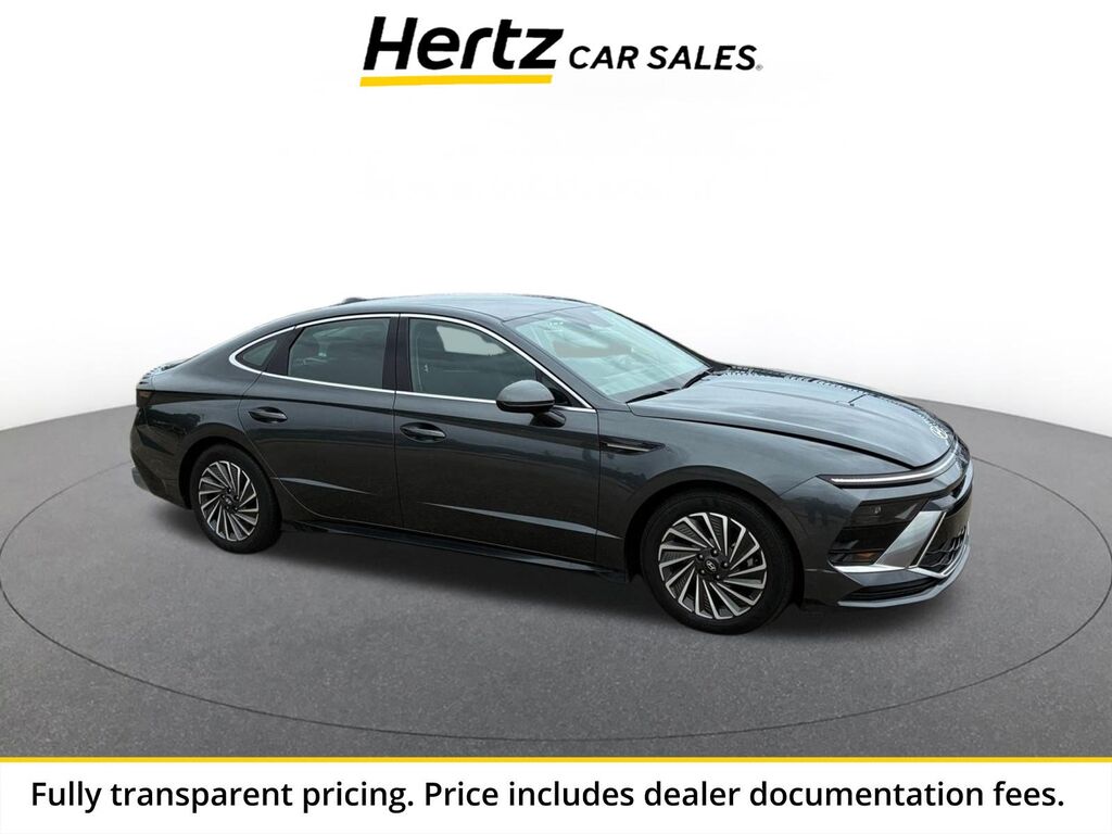 2025 Hyundai Sonata Hybrid SEL — photo 1 of 13