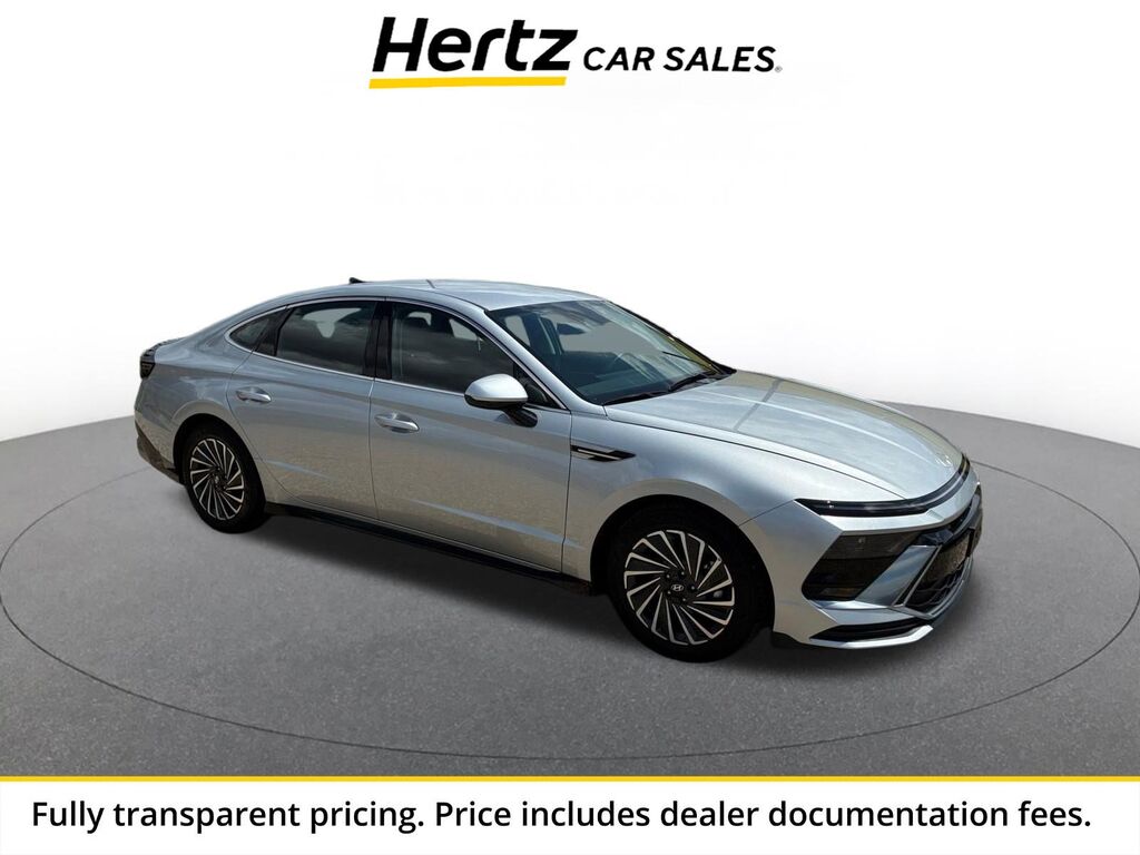 2025 Hyundai Sonata Hybrid SEL — photo 1 of 13
