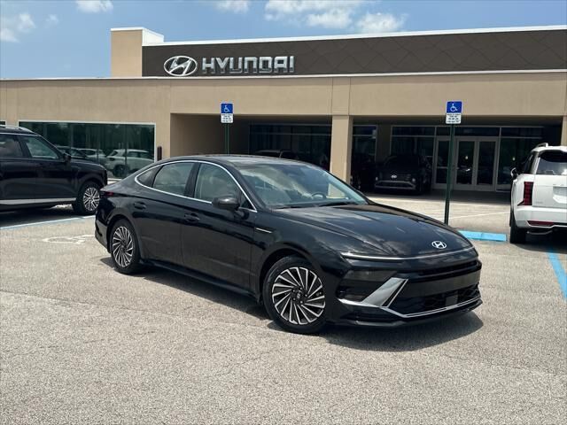 2024 Hyundai SONATA Hybrid SEL — photo 1 of 13