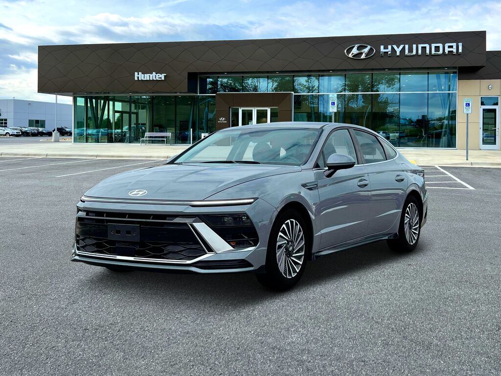 2025 Hyundai SONATA Hybrid SEL — photo 1 of 12